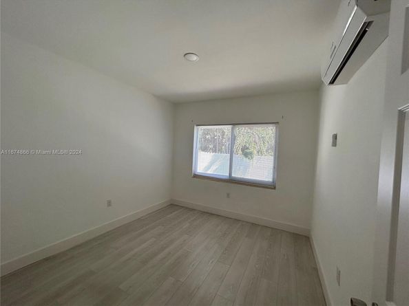 242 NE 55th Ter, Miami FL 33137