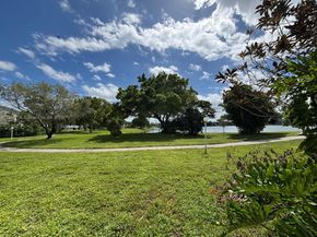 3453 NW 44th St 105, Oakland Park FL 33309