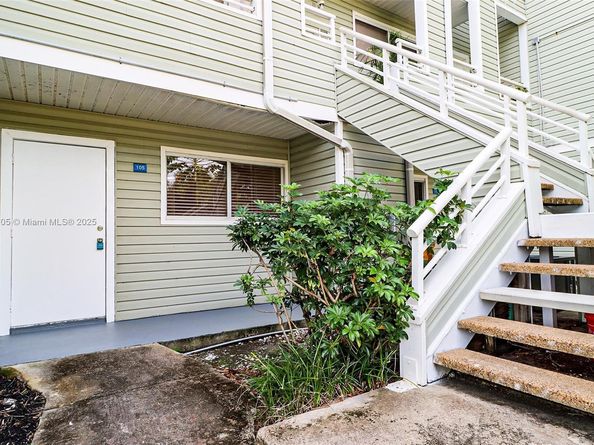 3453 NW 44th St 105, Oakland Park FL 33309