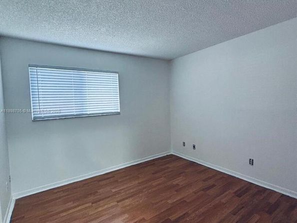 3453 NW 44th St 105, Oakland Park FL 33309