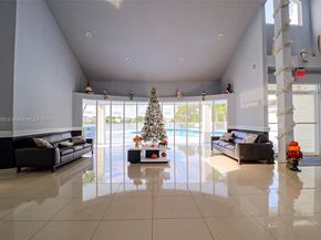 3453 NW 44th St 105, Oakland Park FL 33309