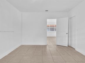 740 84th St, Miami Beach FL 33141