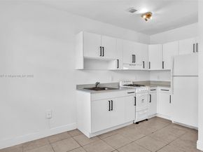 740 84th St, Miami Beach FL 33141