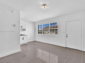 740 84th St, Miami Beach FL 33141