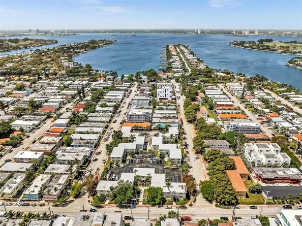 740 84th St, Miami Beach FL 33141