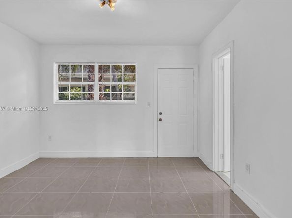 740 84th St, Miami Beach FL 33141