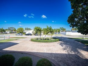 5012 Taft St, Hollywood FL 33021