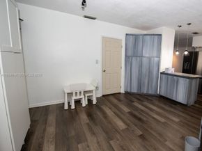 5012 Taft St, Hollywood FL 33021