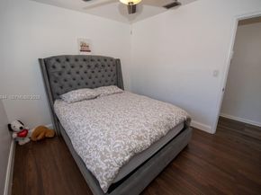 5012 Taft St, Hollywood FL 33021