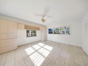 297 Eucalyptus Dr, Hialeah FL 33010