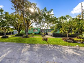 297 Eucalyptus Dr, Hialeah FL 33010