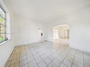 297 Eucalyptus Dr, Hialeah FL 33010