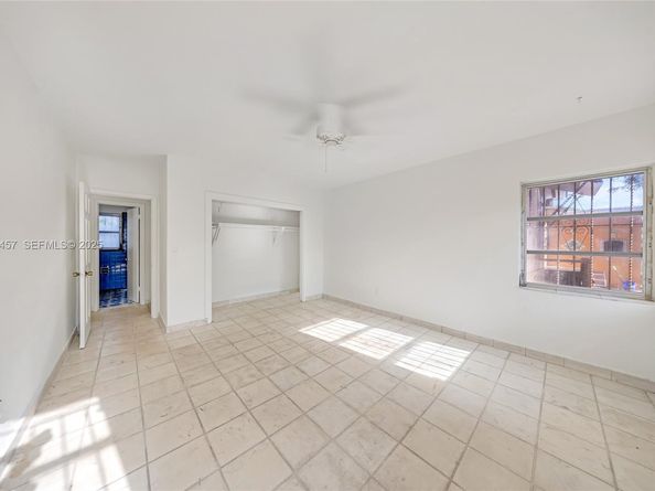 297 Eucalyptus Dr, Hialeah FL 33010