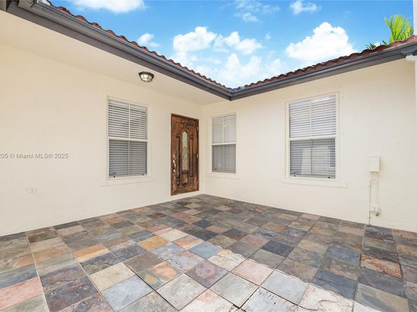14711 SW 170th Ter, Miami FL 33187