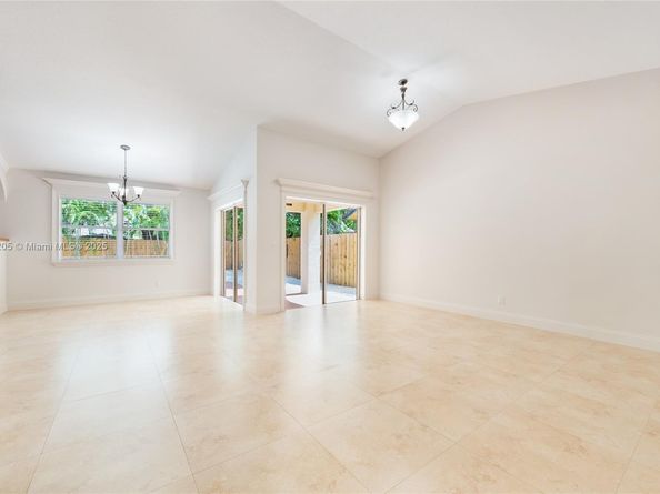 14711 SW 170th Ter, Miami FL 33187