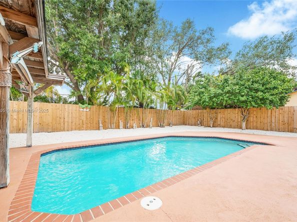 14711 SW 170th Ter, Miami FL 33187