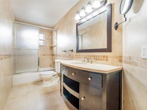 14711 SW 170th Ter, Miami FL 33187
