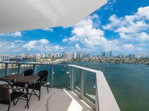 17301 Biscayne Blvd 2209, North Miami Beach FL 33160