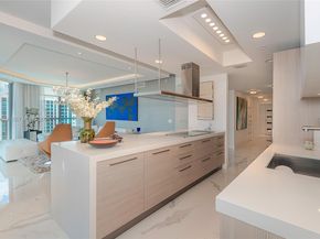 17301 Biscayne Blvd 2209, North Miami Beach FL 33160