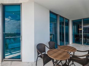 17301 Biscayne Blvd 2209, North Miami Beach FL 33160