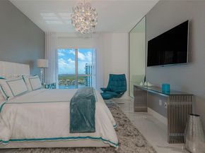 17301 Biscayne Blvd 2209, North Miami Beach FL 33160