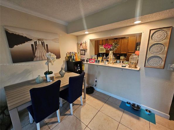 8401 W Sample Rd 10, Coral Springs FL 33065