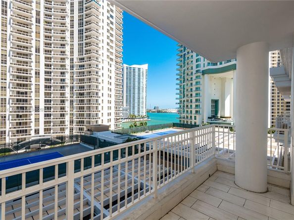 801 Brickell Key Blvd 908, Miami FL 33131