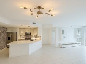 801 Brickell Key Blvd 908, Miami FL 33131