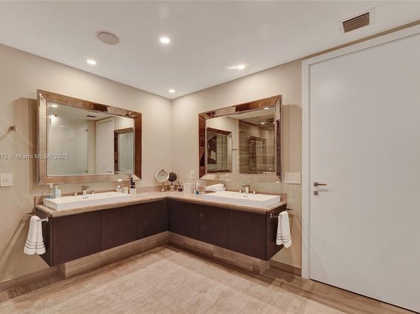 3250 NE 188th St 402, Aventura FL 33180
