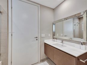 3250 NE 188th St 402, Aventura FL 33180