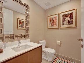 3250 NE 188th St 402, Aventura FL 33180