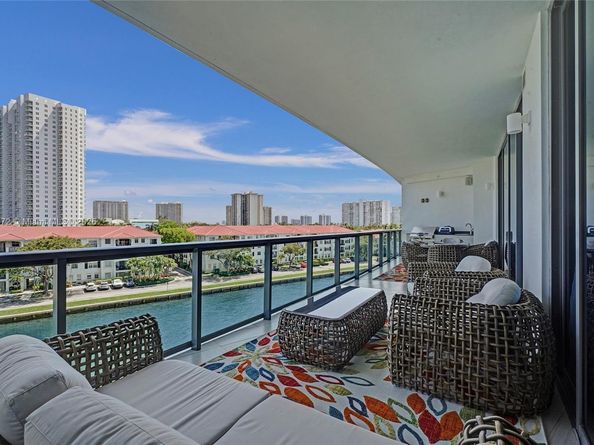 3250 NE 188th St 402, Aventura FL 33180