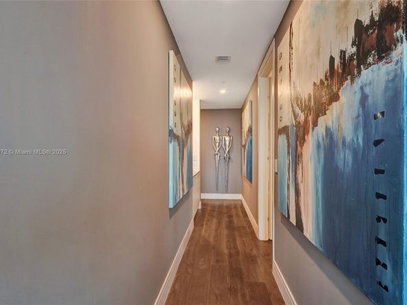 3250 NE 188th St 402, Aventura FL 33180