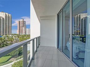 3250 NE 188th St 402, Aventura FL 33180