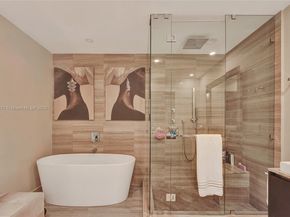 3250 NE 188th St 402, Aventura FL 33180