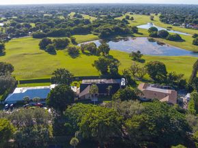 13240 N Calusa Club Dr, Miami FL 33186