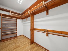 13240 N Calusa Club Dr, Miami FL 33186