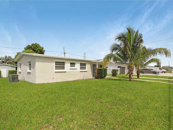 14700 SW 105th Ct, Miami FL 33176