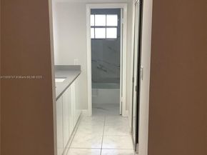 4401 NW 41st St 109, Lauderdale Lakes FL 33319