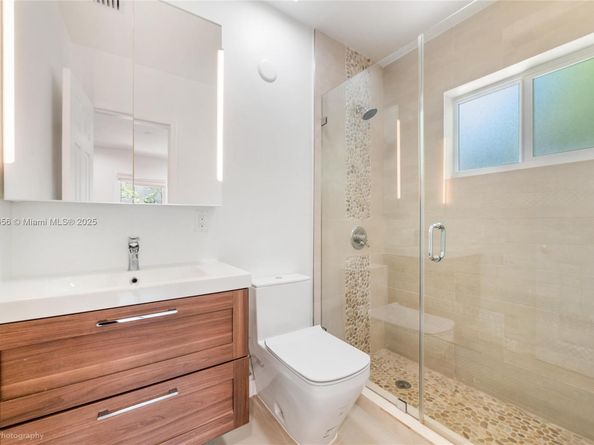 8015 SW 63rd Pl, Miami FL 33143