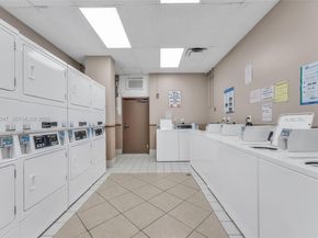 1825 S Ocean Dr 1014, Hallandale Beach FL 33009