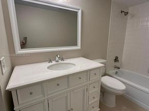 5530 NW 44th St 308C, Lauderhill FL 33319