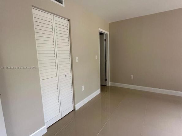 5530 NW 44th St 308C, Lauderhill FL 33319