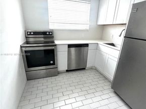 1211 Pennsylvania Ave E2, Miami Beach FL 33139