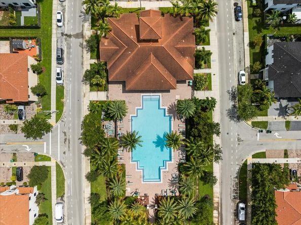 15274 SW 173rd Ln, Miami FL 33187