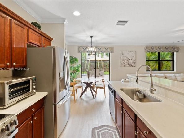 15274 SW 173rd Ln, Miami FL 33187