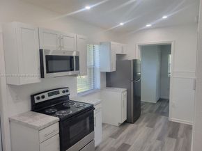 751 NW 96th St, Miami FL 33150