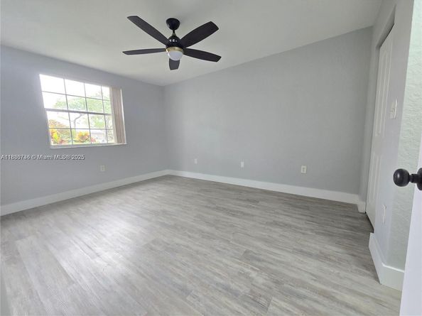 2831 N Oakland Forest Dr 108, Oakland Park FL 33309