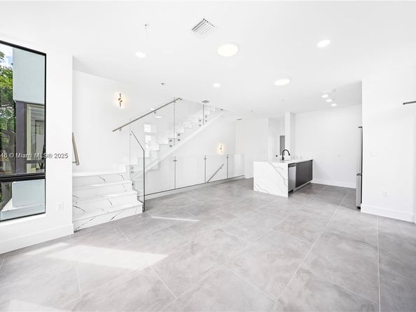 1780 SW 5th St 1, Miami FL 33135