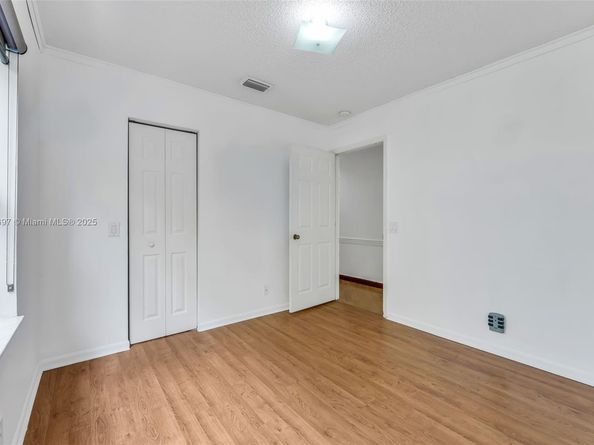 1561 Banyan Way, Weston FL 33327
